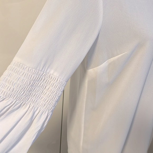 MICHAEL KORS NWOT Long Bell Smock Detail Sleeve White Blouse, Size M - Picture 8 of 11